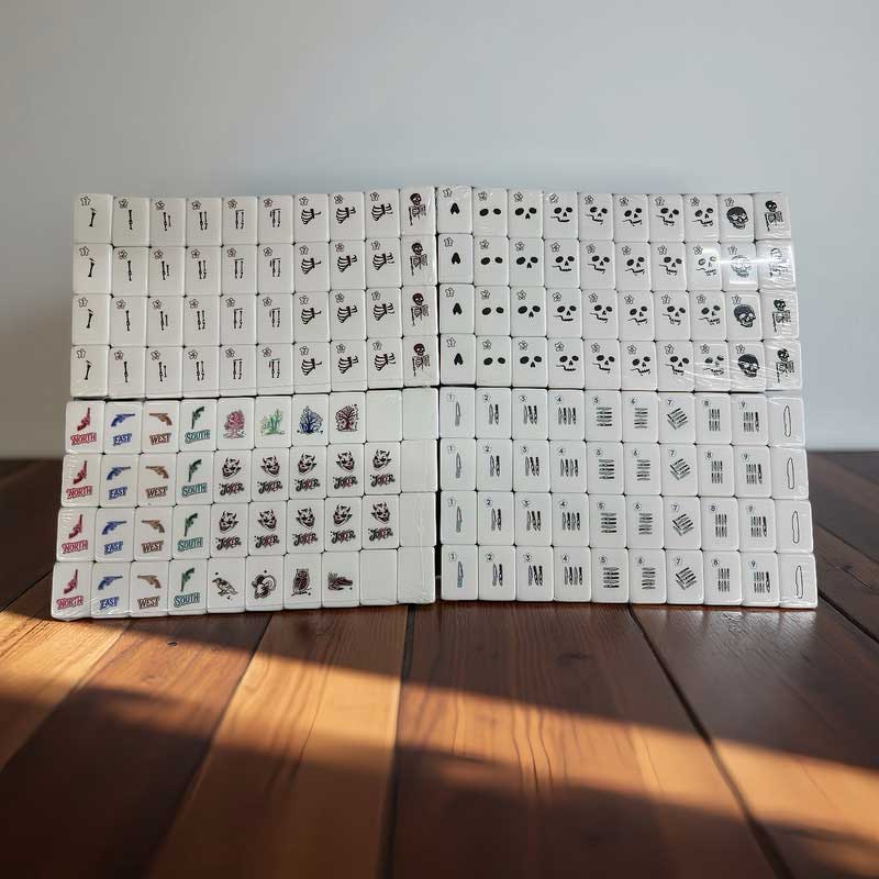 Custom Mahjong Sets with Wooden Accessories